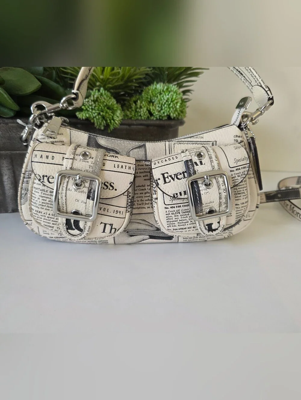 Coach Ashton Shoulder Crossbody Bag Newsprint NWT white Black Leather